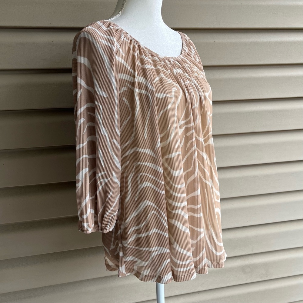•W5• Tan/Cream Zebra Pattern On/Off Shoulder Blouse - Size XL - Picture 5 of 8
